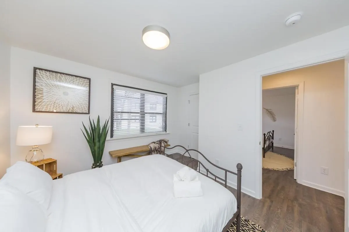 The Vibe At Marathon Apartment Suites Nashville
