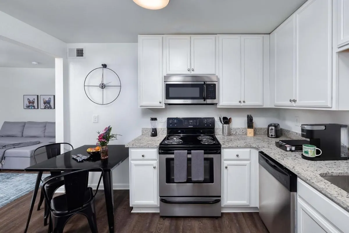 The Vibe At Marathon Apartment Suites Nashville 0*,